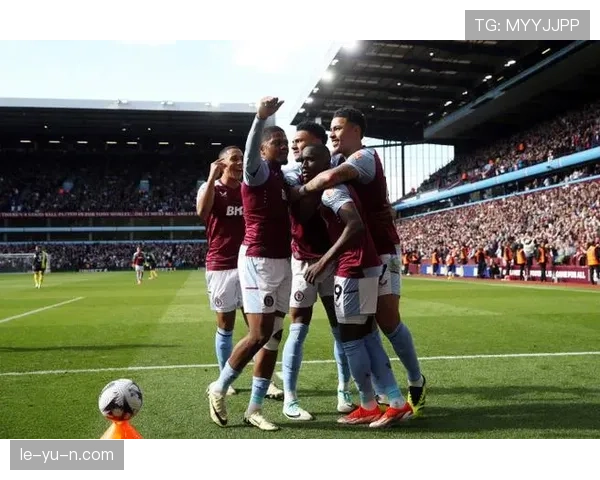 穆萨·迪亚比英超首秀稳健发挥，助球队斩获关键胜利