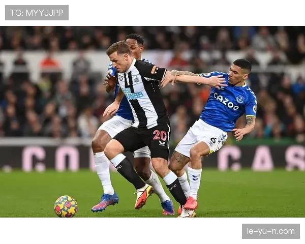 埃弗顿定位球表现持续提升，球队战术变化初见成效分析