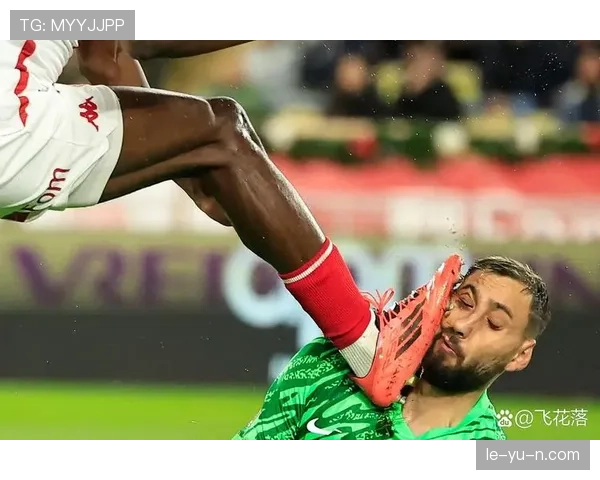 干扰对方视线算犯规吗？足球规则中如何界定行为合理与违规