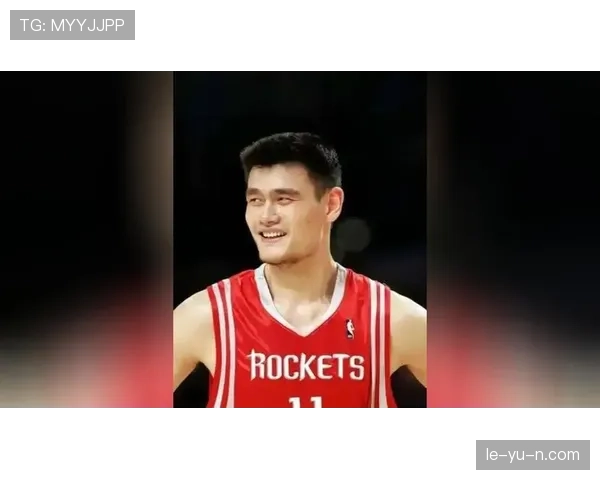 姚明球场上像巨人,生活中竟然这么宠娃,真是不一般啊 姚明球场上像巨人,生活中竟然这么宠娃,真是不一般啊